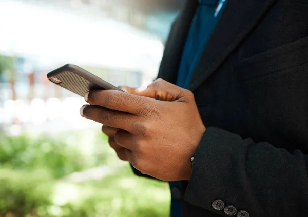 Ruka Telefon Hledat Mobilní Aplikace Pro Sociální Média Text Nebo — Stock fotografie