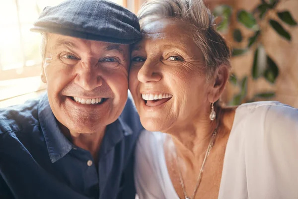 Wajah Selfie Dan Ikatan Pasangan Senior Restoran Kedai Kopi Atau — Stok Foto