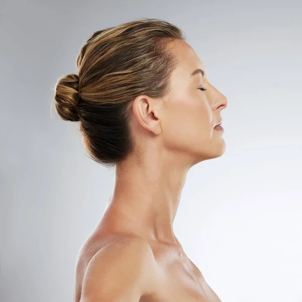 Skincare Szépség Profil Érett Stúdióban Egy Egészséges Arc Bőr Arc — Stock Fotó