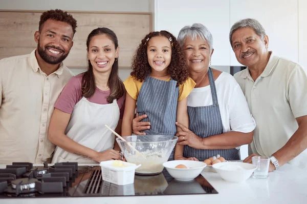 Familie Portret Koken Meisje Bonding Keuken Voor Dessert Ontbijt Eten — Stockfoto