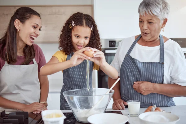 Gelukkig Gezin Kind Grootmoeder Koken Keuken Met Bloem Voedsel Leren — Stockfoto