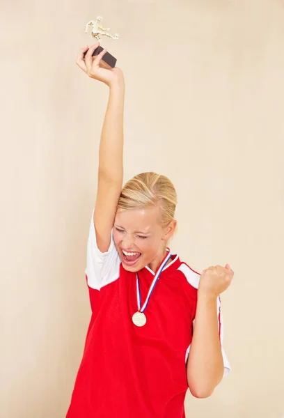 Liga Mvp Eine Junge Frau Fußballuniform Feiert Und Hält Eine — Stockfoto