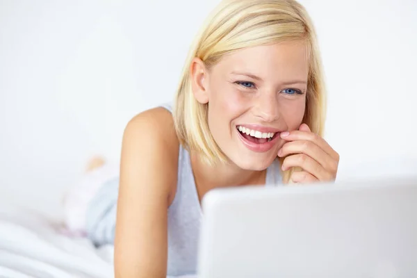 Laughing Friends Comment Young Woman Working Her Laptop Home — Stock Photo, Image