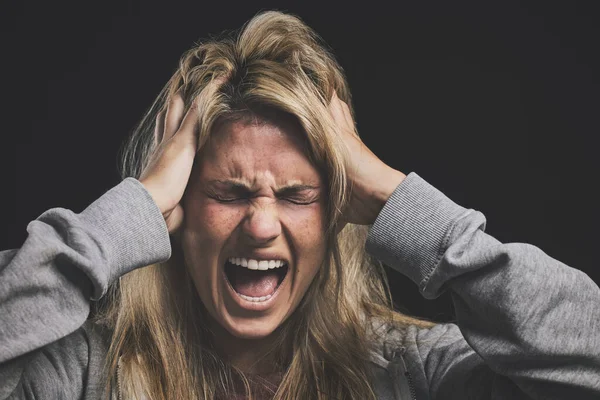 Schreeuwende Vrouw Geestelijke Gezondheid Depressie Hoofdpijn Van Bipolaire Angst Stress — Stockfoto