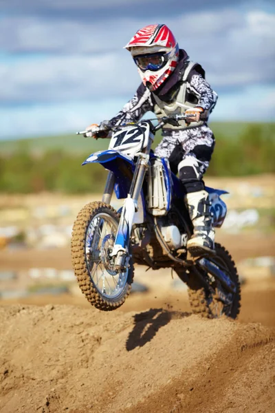 Tackling Each Obstacle Come Motocross Rider Doing Small Jump — Stock Photo, Image