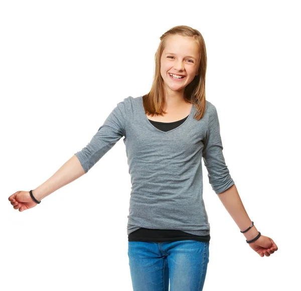 Молодой Свободный Студийный Портрет Счастливой Девочки Подростка Стоящей Белом Фоне — стоковое фото