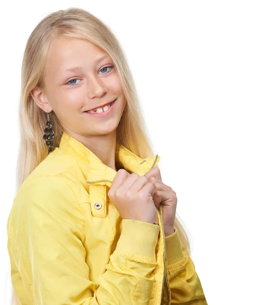 気持ちいいファッション 白い背景の黄色いジャケットを着た若いブロンドの女の子 — ストック写真