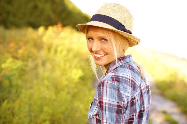 All Who Wander Lost Beautiful Young Woman Field While Wearing — Stock Photo, Image