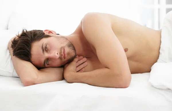 Far Too Comfortable Get Portrait Handsome Man Lying Comfortably Bed — Stock Photo, Image