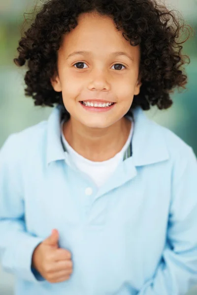 Everything Good Portrait Cute Young Boy Showing You Thumbs Looking — Stock Photo, Image
