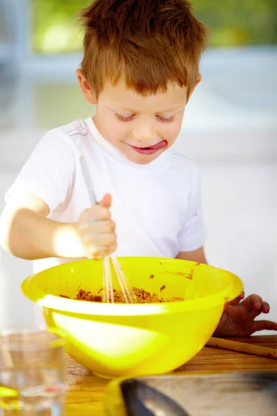 Futuro Delle Arti Culinarie Bambino Ricoperto Pasta Farina — Foto Stock