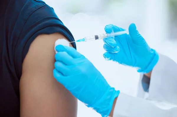 Krankenschwester Und Covid Impfstoff Patienten Injektion Für Virus Immunität Und — Stockfoto