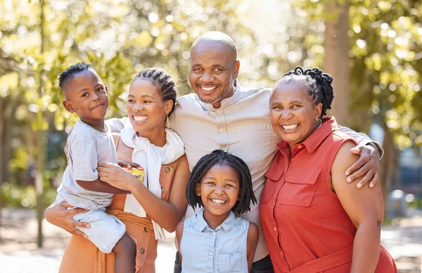 Portrait Happy African American Family Five Spending Quality Time Together — Stockfoto