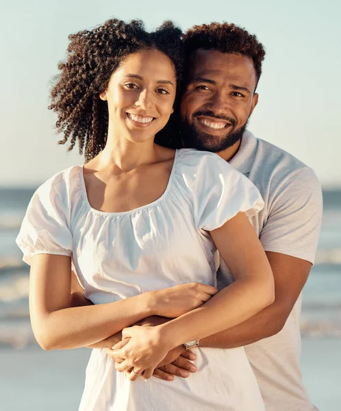 Closeup Portrait Young Affectionate Mixed Race Couple Standing Beach Smiling — Photo