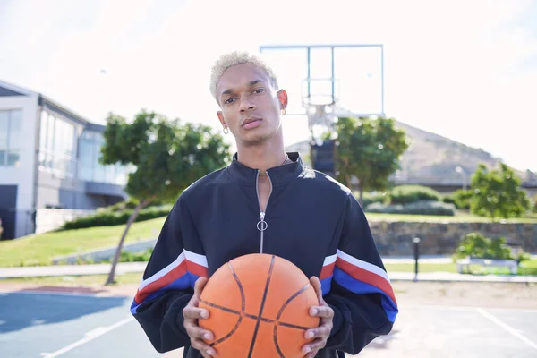 Esportes Quadra Basquete Retrato Homem Com Bola Fora Parque Exercício — Fotografia de Stock