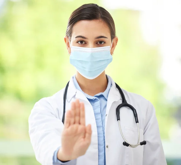 Portrait Hispanic Female Doctor Wearing Mask Showing Stop Gesture Her — Stock Fotó