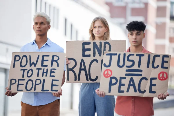 Tiltakozás Tömeg Plakát Béke Rasszizmus Igazságosság Városi Utcai Rally Harc — Stock Fotó