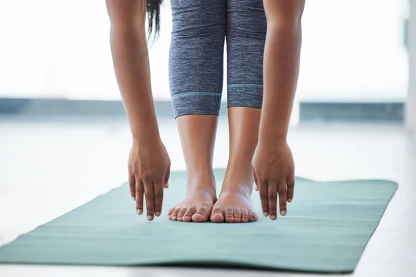 Yoga Alongamento Mulher Uma Sala Estar Para Treinamento Exercício