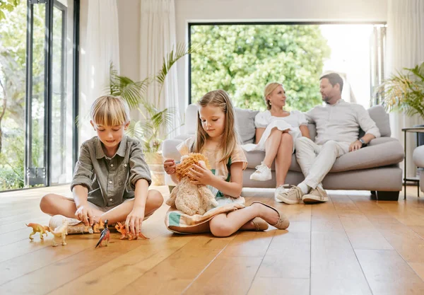 Happy Sister Brother Playing Toys While Sitting Floor Together Home — Stock Photo, Image