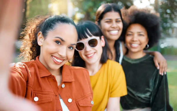 Amico Qualcuno Che Capisce Tuo Passato Gruppo Amiche Che Fanno — Foto Stock