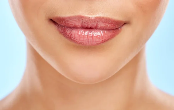 Ready Here She Glows Studio Shot Unrecognisable Womans Lips Blue — Stock Photo, Image
