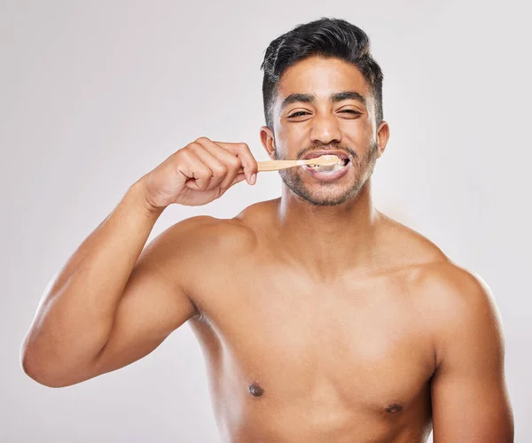 Brushing Way Better Smile Young Man Brushing His Teeth Grey — Stock Photo, Image