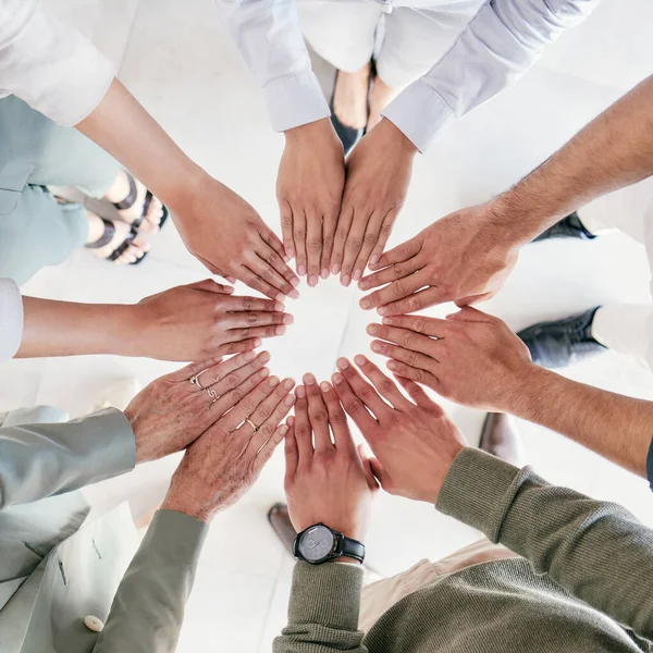 Putting Her Fingers Work Group Businesspeople Joining Hands Solidarity — Stock Photo, Image