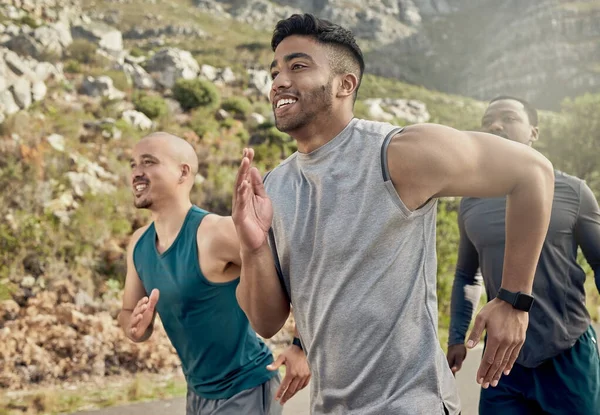 Vriendelijke Concurrentie Soms Alles Wat Nodig Hebt Drie Man Uit — Stockfoto