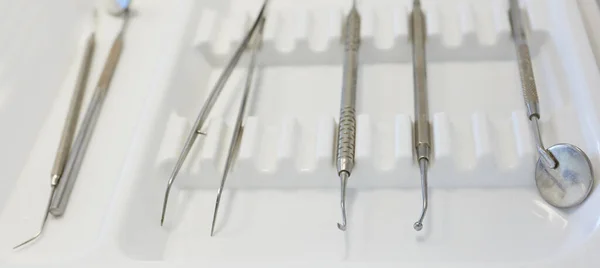 Готовы Восстановлению Зубов Различные Стоматологические Инструменты Столе — стоковое фото