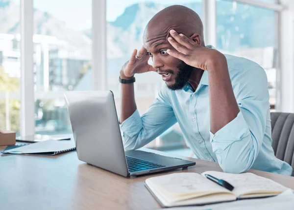 Este Dia Pode Piorar Jovem Empresário Olhando Estressado Trabalho — Fotografia de Stock