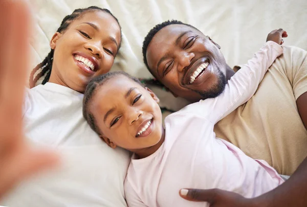 Important Thing World Family Love Mother Laying Bed Taking Selfie — Stock Photo, Image