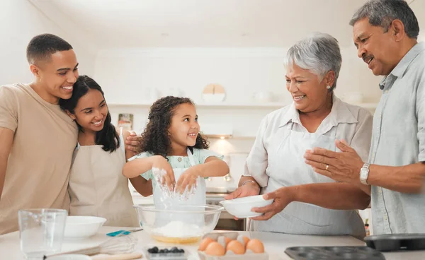 Family Baking Together Stock Photos - 58,998 Images