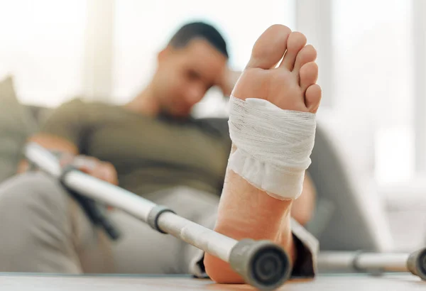 Turn Your Setbacks Comebacks Unrecognizable Man Relaxing His Foot Table — Stock Photo, Image