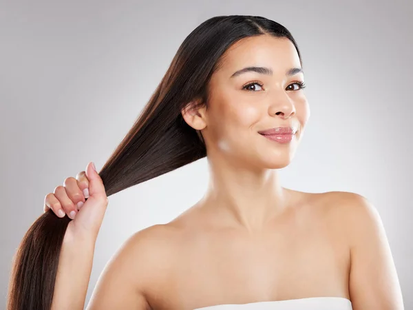 Miei Capelli Stanno Crescendo Cosi Bene Studio Ritratto Una Giovane — Foto Stock