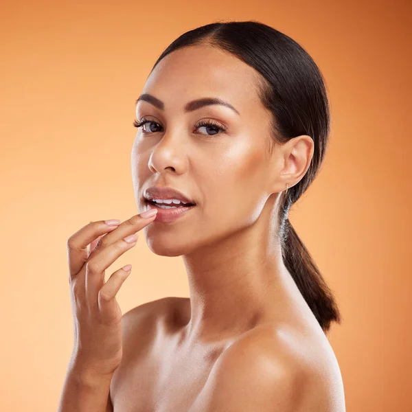 Kobieta Makijażem Balsam Studio Portret Reklamą Produktów Pielęgnacji Skóry Lub — Zdjęcie stockowe