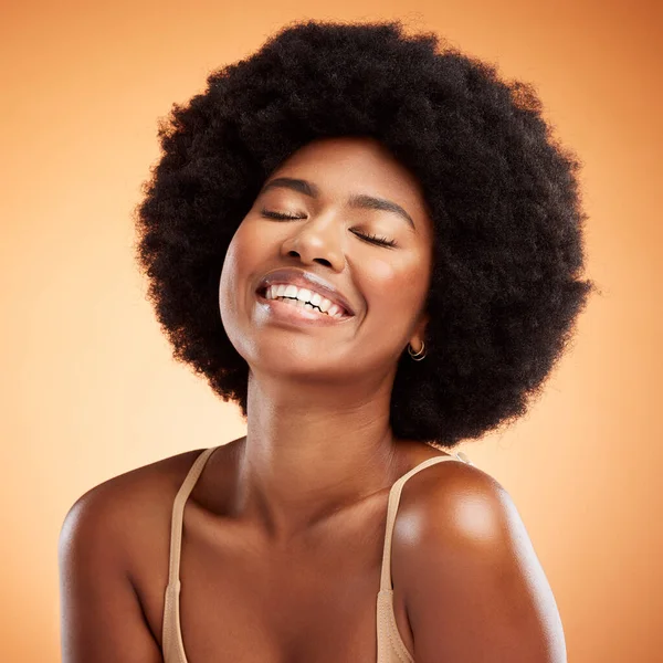 Černá Žena Tvář Přírodní Krása Péče Pleť Zdraví Wellness Oranžové — Stock fotografie