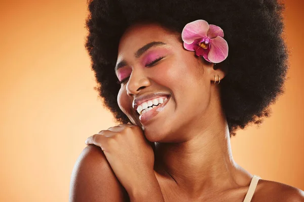 Schoonheid Glimlach Cosmetische Make Huidverzorging Van Een Zwarte Vrouw Met — Stockfoto