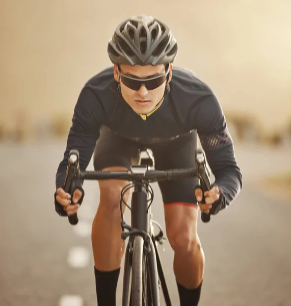 Fahrrad Porträt Und Mann Radfahren Auf Der Straße Bewegung Oder — Stockfoto