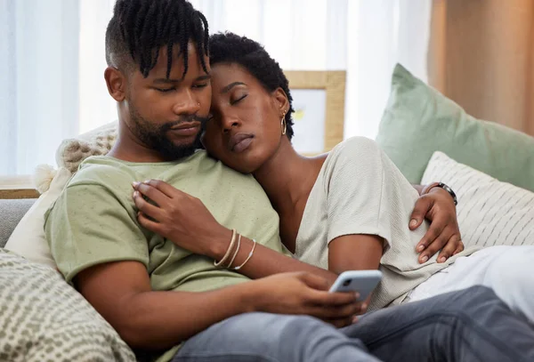 Weekends Relaxing Young Man Using Smartphone While Embracing His Partner — Stock Photo, Image