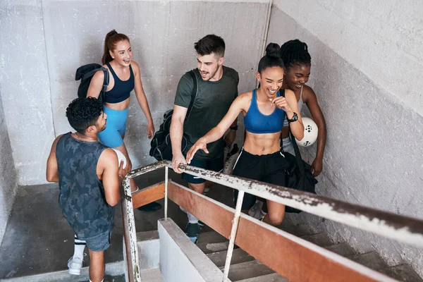 Fútbol Grupo Fitness Caminar Escaleras Para Ejercicio Cardiovascular Diversidad Los —  Fotos de Stock