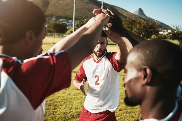 Mężczyźni Piłka Nożna Ręce Zespołu Współpracy Wsparcie Zaufanie Przed Meczem — Zdjęcie stockowe