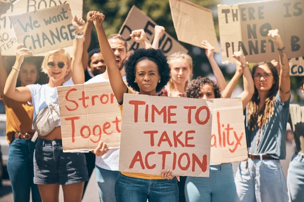 Protest Streik Und Klimawandel Mit Einer Frauengruppe Die Für Unseren — Stockfoto