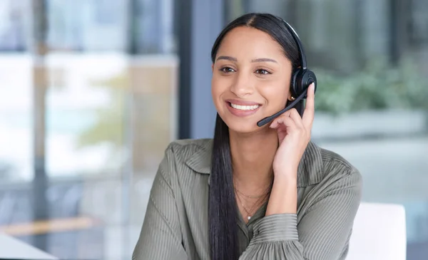 Maintaining High Standard Customer Service Young Call Centre Agent Working — Stock Photo, Image