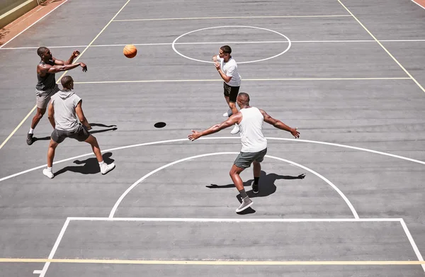 Fitness Sport Barátok Edzés Egy Kosárlabda Pályán Kardio Testmozgás Vagy — Stock Fotó