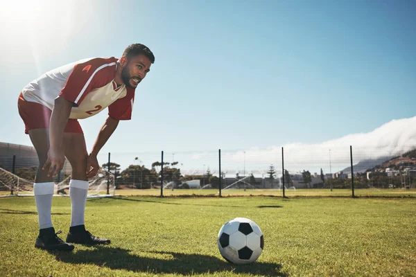 Entrenamiento Fútbol Ejercicio Hombre Campo Fútbol Con Pelota Preparándose Para —  Fotos de Stock