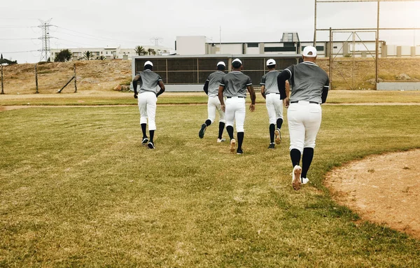 Béisbol Deportes Equipo Corriendo Campo Listos Para Comenzar Partido Entrenamiento —  Fotos de Stock