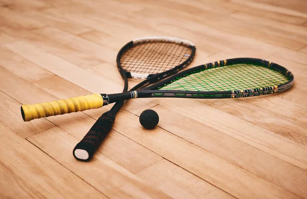 Tökös Labdákat Verünk Őrületbe Két Squash Ütő Egy Squash Pálya — Stock Fotó