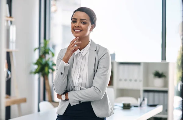 Positività Porta Successo Ritratto Una Giovane Donna Affari Attraente Che — Foto Stock