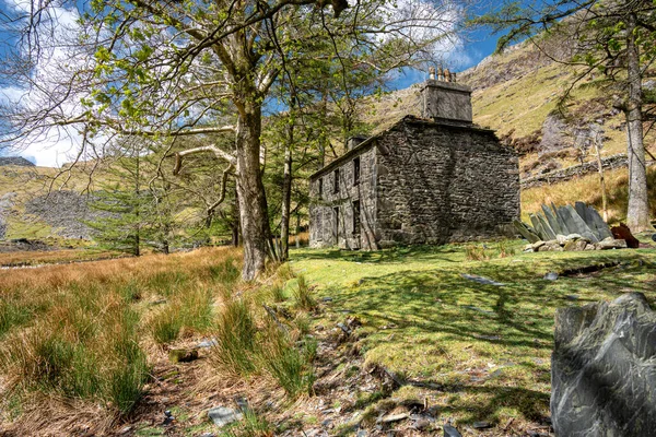 放棄されたCwmorin Slate Quarry Blaenau Festiniog Snowdonia ウェールズ — ストック写真