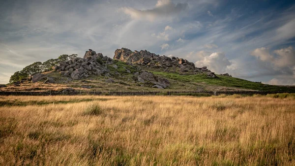 Panoramiczny Widok Karaluchy Tuż Przed Zachodem Słońca Parku Narodowym Peak — Zdjęcie stockowe